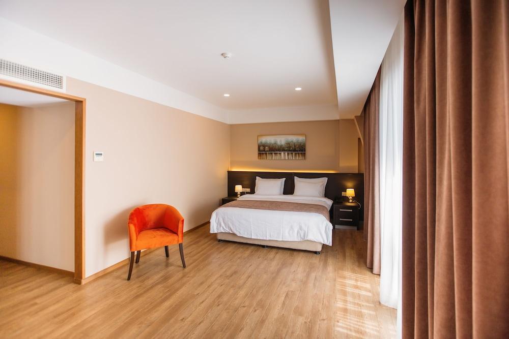 Sephia Hotel Tbilisi Luaran gambar
